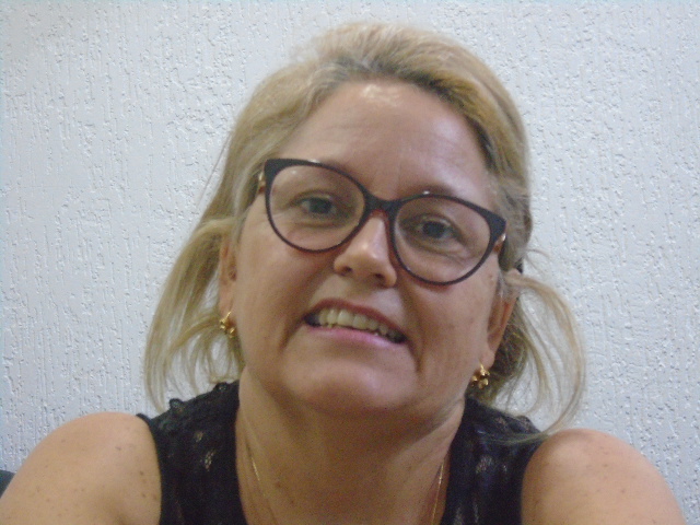 Maria Celia , 45 anos, divorciado(a), 1